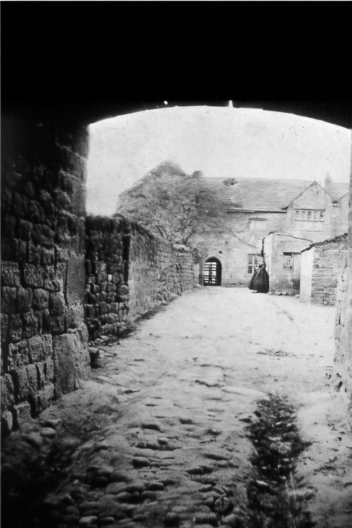 Black and white photo of exterior of Ilkley Manor House